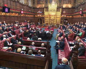“终结700年传统”，外媒：英国议会投票决定废除上议院世袭贵族席位 改革迈出关键一步