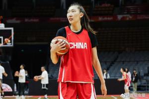 韩旭：曾担心自己承担不起姐姐角色 想冲击美国还没决定打WCBA 未来目标WNBA