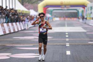 一场马拉松邂逅“大江大湖大武汉” 跑出城市新魅力