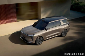 智己LS8跨时代科技旗舰SUV 千问大模型首上车