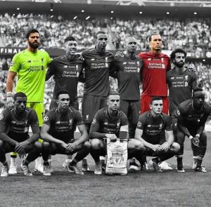 黄金一代谢幕在即！罗伯逊今夏离队，利物浦欧冠冠军首发阵容仅剩两人 范戴克阿利松坚守