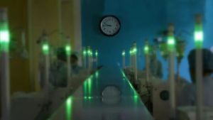 男子突然吐血两次进ICU 医生提醒 乙肝患者勿饮酒