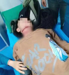 遭割喉男孩还有一段气管没找到 家属筹款救治