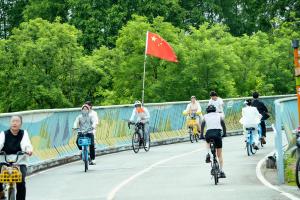 盘点五一3个“微表情”见证活力中国：消费新趋势显现