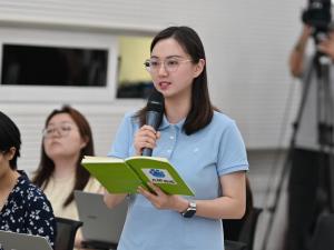 尿液出现这2个信号尽快就医 留意颜色与泡沫变化