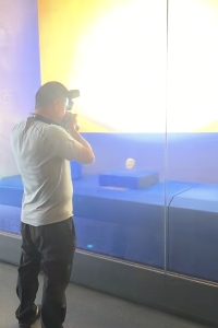 现场：男子博物馆开闪光灯拍照拒听劝阻