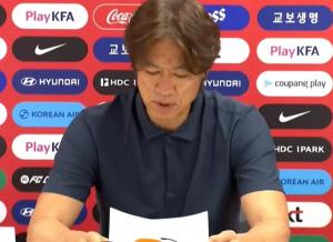 韩国队主帅洪明甫宣布辞职：责任完全在我，战术失误致出局