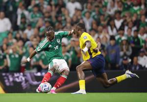 墨西哥2-0完胜厄瓜多尔 晋级16强 两球优势锁定胜局