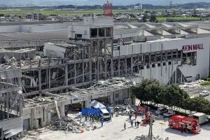 日本女员工逃生后被叫回转移收银丧命 公司指示引争议