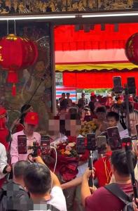 考生被清华录取 村里英歌巡游设宴 庆祝优秀学子