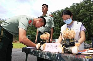 近距离读懂军人 双拥联谊甜度拉满 青春与迷彩的浪漫邂逅