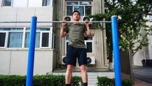高考失利参军他用12年读完博士 从战士到上尉的蜕变