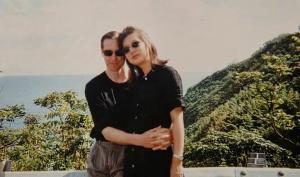 美国一男子枪杀妻女后自杀 投资失败致精神崩溃