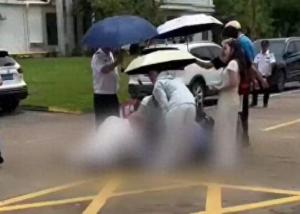 校内被撞身亡女大学生是舞蹈专业 母亲：难以接受 追究肇事者刑责