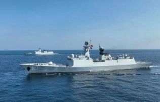 使命传递，海军第47、48批护航编队完成交接