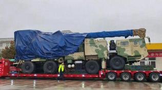 中国研制的全球首款实战级陆基电磁炮亮相