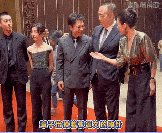 陈凯歌主动握手，张艺谋求合作，是谁把张颂文架在火上烤？