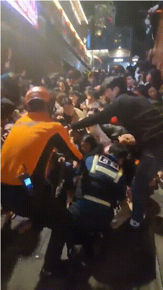 ����̤�ֳ�:һ��Ȼ���һ���Աĵ�,������Ա��ʳ���˺��ж�Ʒ�ɷֵ��ǹ�