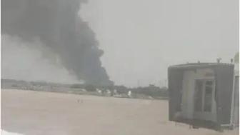 印度客機墜毀機場上空冒濃煙 傷亡不明