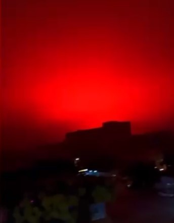 浙江舟山气象局回应当地现血红天空