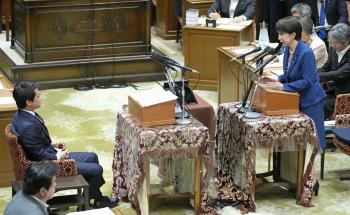 高市早苗丧心病狂！决策震动日本政坛？债务缠身也强推减税法案？