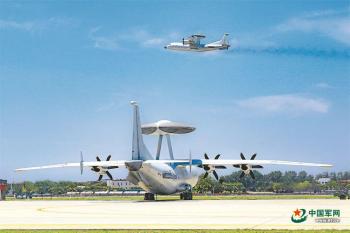 距离不足百米！我军战机远海训练遇2架外机挑衅，对峙近20分钟后完成任务 狭路相逢勇者胜