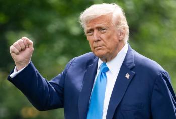 媒体人：购买格陵兰暴露美战略变化 北极新棋盘的关键落子