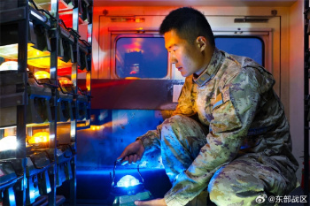 战鹰昼夜“亮剑” 锤炼全天候战斗力 夜航训练提升作战能力