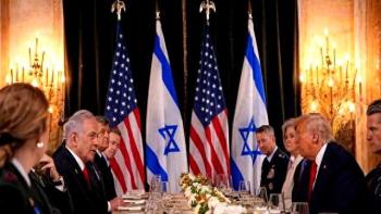 以总理为何公开“叫板”美总统 罕见强硬表态