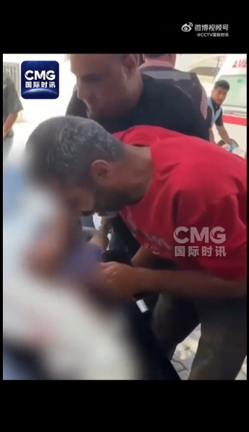 加沙8岁男孩放学路上遭袭身亡 无辜生命引发质问