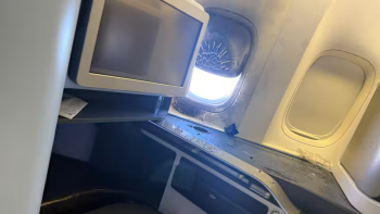 荷航前CEO充电宝机上爆炸致返航 商务舱惊魂
