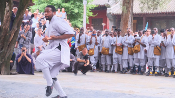 少林功夫非洲学员班开班 Shaolin martial art class opens for African apprentices