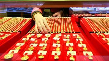 老铺黄金港股大涨超15% 再创历史新高