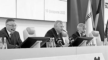 山东富豪排行榜李洪国_山东富豪榜大洗牌!烟台独占三席,济南女强人身价700亿进前三(2)