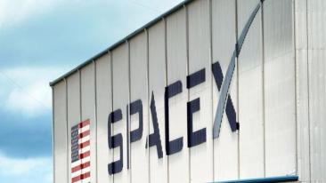 SpaceX上市前夕，忙着干三件大事