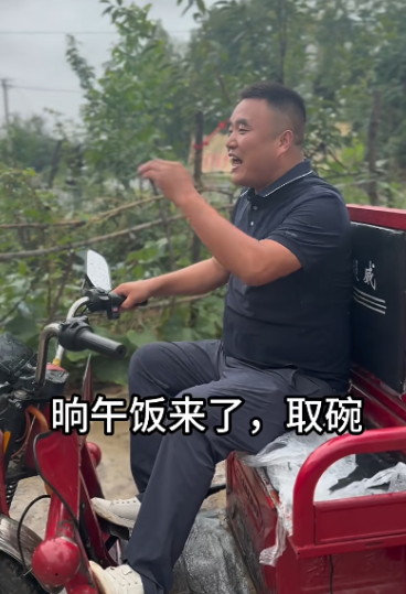 2元一碗的午餐,全网刷屏!