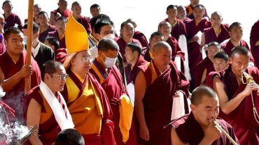 班禅在西藏昌都开展佛事和社会活动 勉励各寺僧众努力修行
