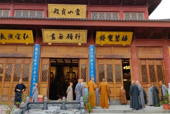 上海佛教弘法僧才培训班在隆庆寺举办