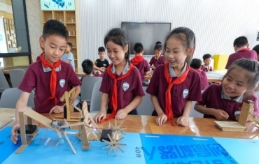 未来五年，讲台上下都在变
