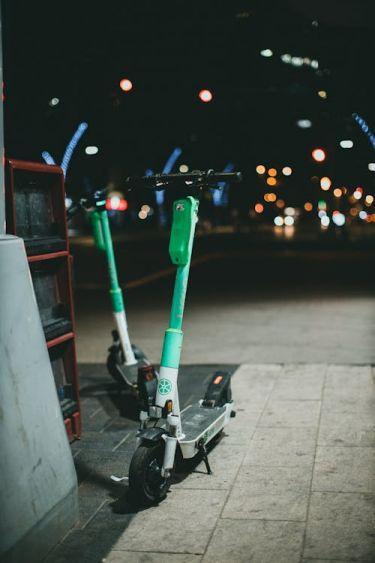 印度砸20亿美元造电池4年达成率2.8% 雄心与现实的差距