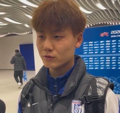 毛伟杰：接纳多个位置对我帮助非常大，在主场我们很想赢球