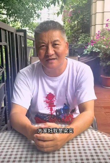 58歲梁實(shí)發(fā)文稱(chēng)將參加第29次高考 夢(mèng)想與挑戰(zhàn)并存