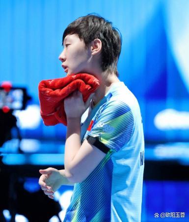 王曼昱11比6申裕斌 国乒主力再显神威