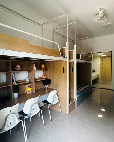 家长为儿子选高中竟只看有无马桶 家长：不是舍不得孩子吃苦，是没必要没苦硬吃