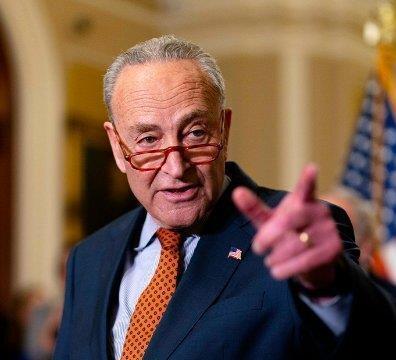 舒默说特朗普无权将国家带向战争 必须结束这场荒唐战争