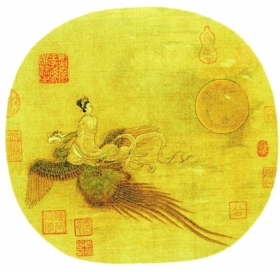 五代时期周文矩所绘《仙女乘鸾图》里的中秋大月亮（现藏于故宫博物院)