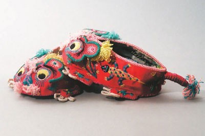 五毒虎鞋　张友兰 中国美术馆藏