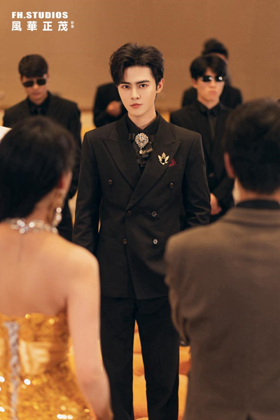 全国微短剧人物大典2024年度新人男演员提名马明宇