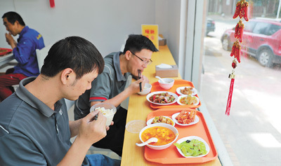 为劳动者建起更多温馨港湾（深阅读）