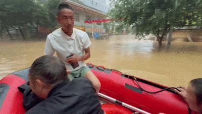 貴州遭遇特大洪水 已轉(zhuǎn)移救出84人 消防力量緊急馳援